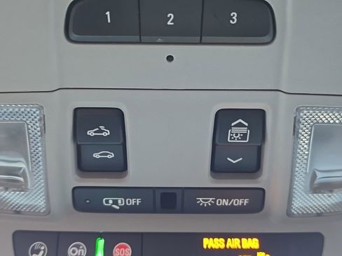 Used 2022 GMC Terrain SLT w/ Infotainment Package II image 45