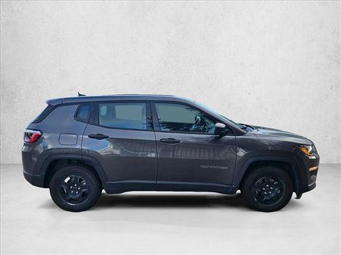 Used 2021 Jeep Compass Sport FWD image 4
