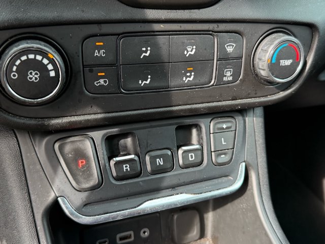 Used 2018 GMC Terrain SLE AWD/4WD image 12
