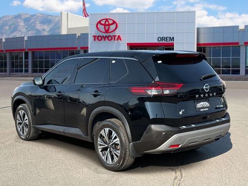 Used 2021 Nissan Rogue SV AWD/4WD image 6