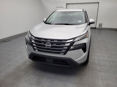 Used 2024 Nissan Rogue SV AWD/4WD image 15