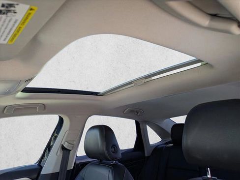 Used 2019 Volkswagen Jetta SE image 15