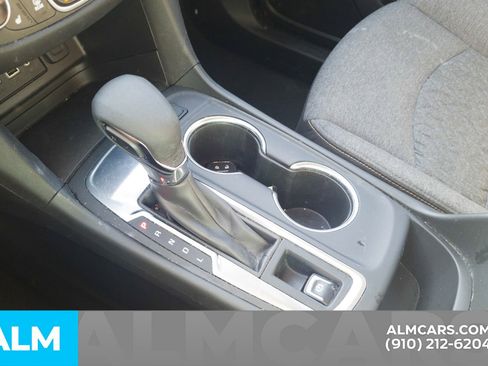 Used 2024 Chevrolet Equinox LT image 10