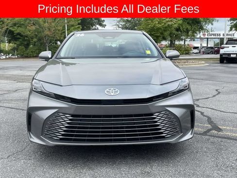Used 2026 Toyota Camry XLE FWD image 8