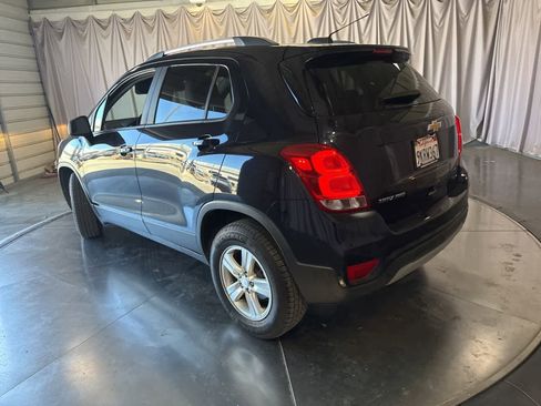Used 2021 Chevrolet Trax LT image 7