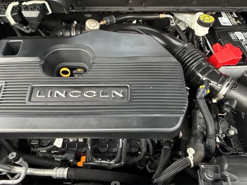 Used 2019 Lincoln Nautilus Reserve FWD image 9