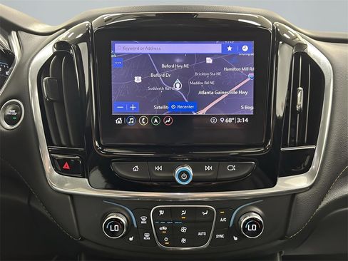 Used 2020 Chevrolet Traverse LT w/ LT Premium Package image 19