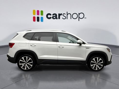 Used 2022 Volkswagen Taos SE image 6