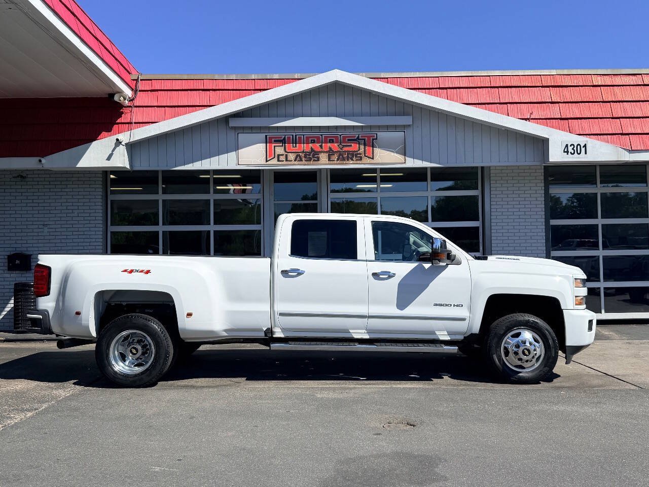Used 2019 Chevrolet Silverado 3500 LTZ w/ LTZ Plus Package AWD/4WD image 2