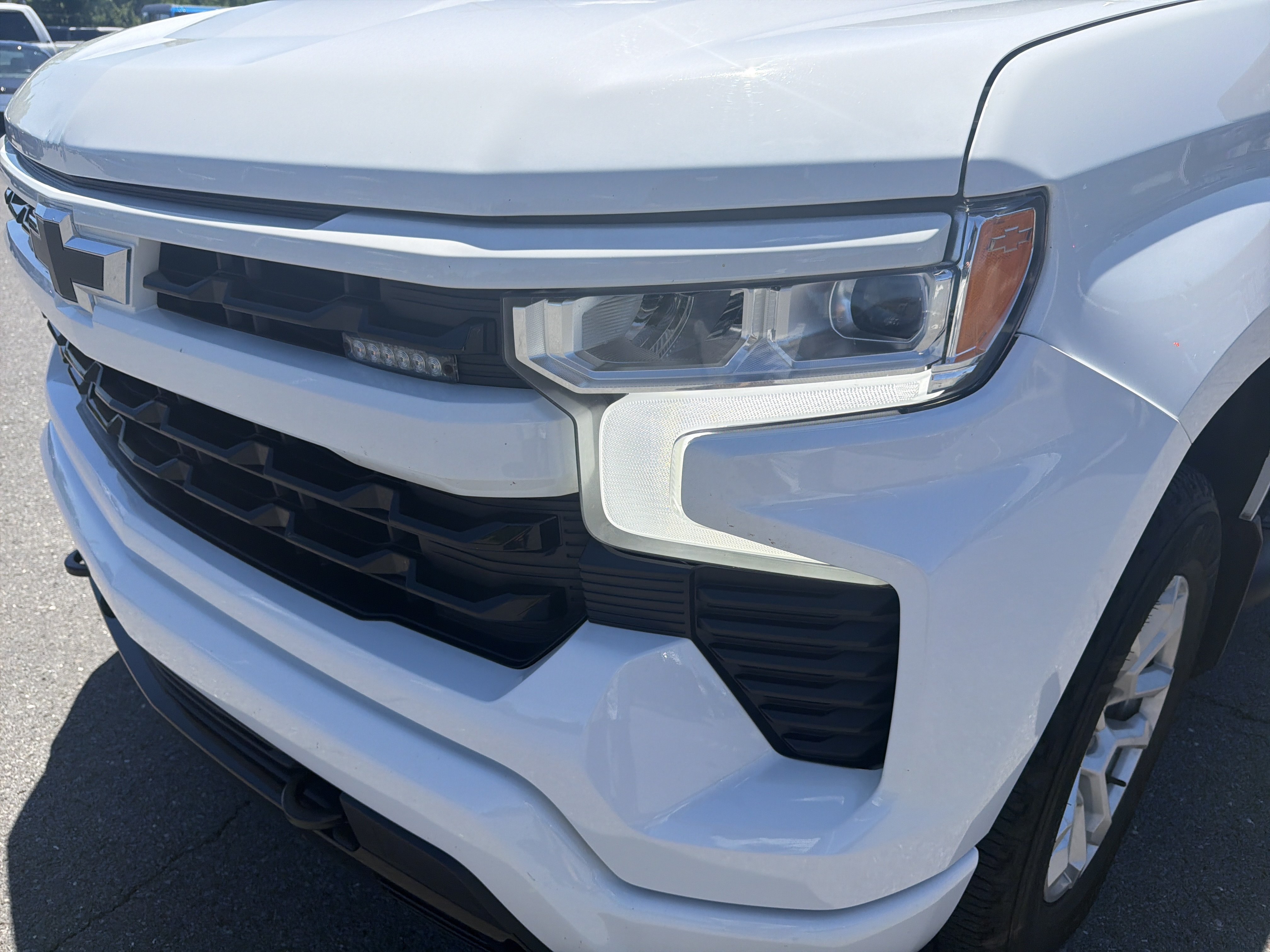 Used 2023 Chevrolet Silverado 1500 RST AWD/4WD image 10