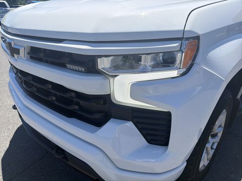 Used 2023 Chevrolet Silverado 1500 RST AWD/4WD image 10
