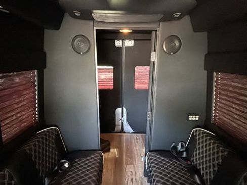 Used 2021 Mercedes-Benz Sprinter 2500 image 44
