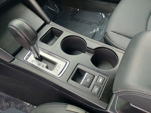 Used 2016 Subaru Outback 3.6R Limited image 31