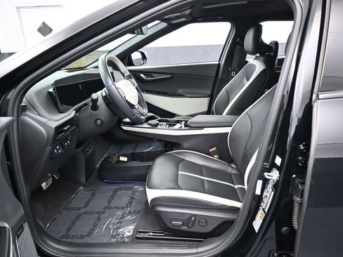 Used 2025 Kia EV6 GT-Line RWD image 11