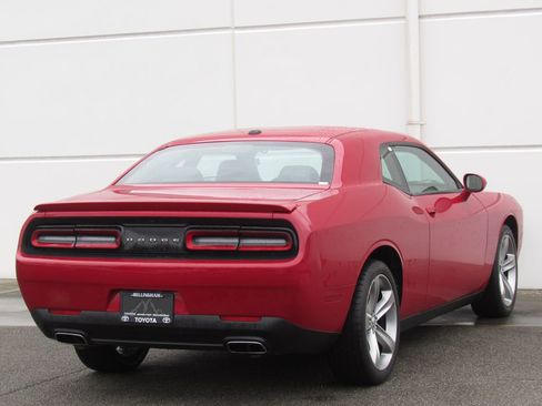 Used 2015 Dodge Challenger SXT w/ Super Sport Group (SS/T) image 6