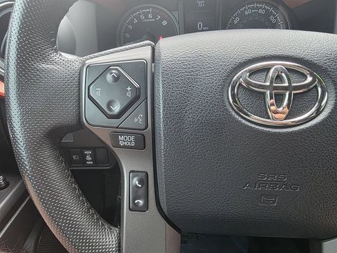 Used 2020 Toyota Tacoma 4x4 Double Cab image 22