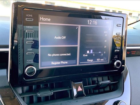 Used 2020 Toyota Corolla LE image 30