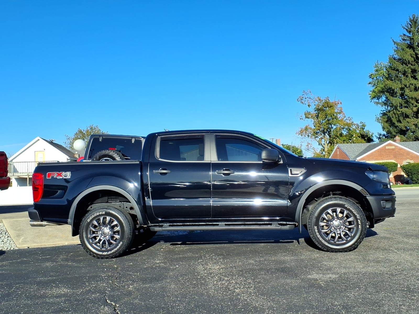 Used 2022 Ford Ranger XLT w/ Equipment Group 301A Mid AWD/4WD image 8