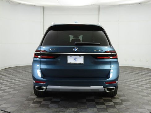 New 2026 BMW X7 xDrive40i w/ Premium Package image 6