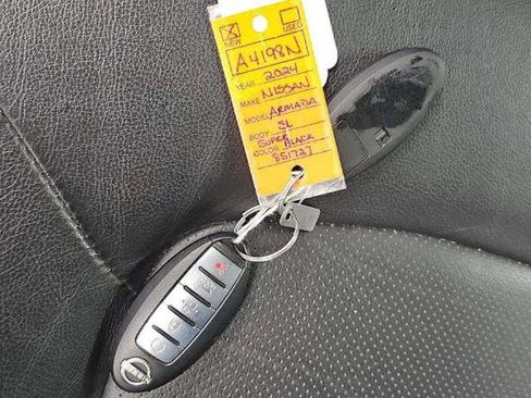 Used 2024 Nissan Armada SL w/ Captain's Chairs Package image 16