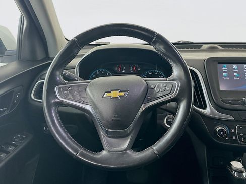 Used 2018 Chevrolet Equinox LT image 18