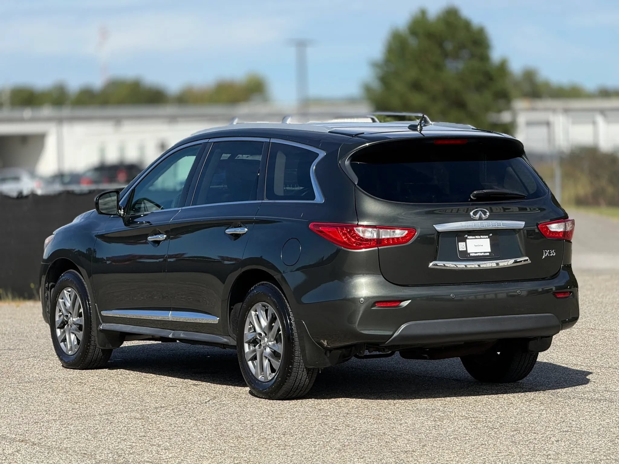 Used 2013 INFINITI JX35 AWD w/ Premium Pkg image 10