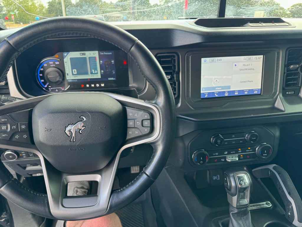Used 2022 Ford Bronco Outer Banks AWD/4WD image 12