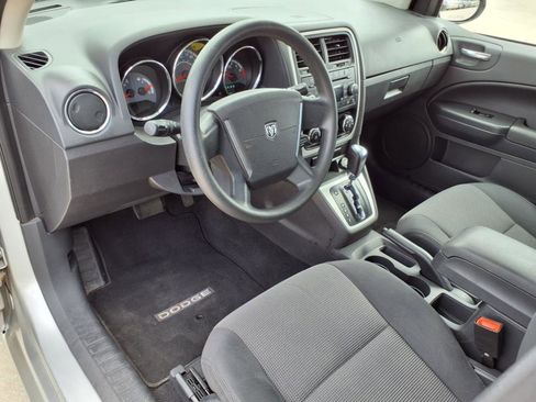 Used 2011 Dodge Caliber Mainstreet image 9