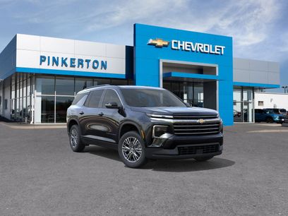 New 2025 Chevrolet Traverse LT w/ Enhanced Driving Package