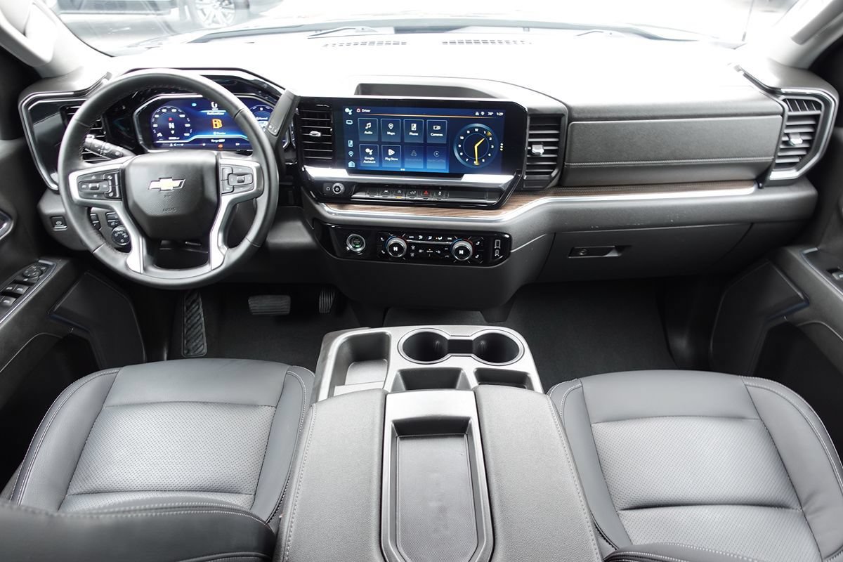 Used 2023 Chevrolet Silverado 1500 LT AWD/4WD image 36