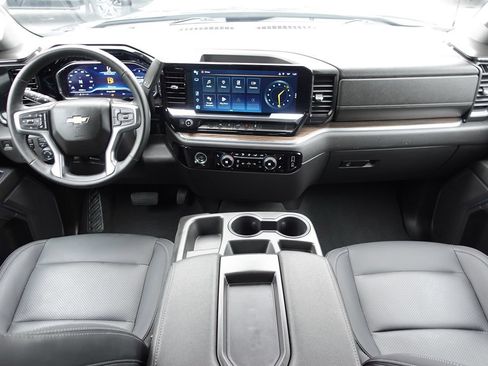 Used 2023 Chevrolet Silverado 1500 LT AWD/4WD image 36