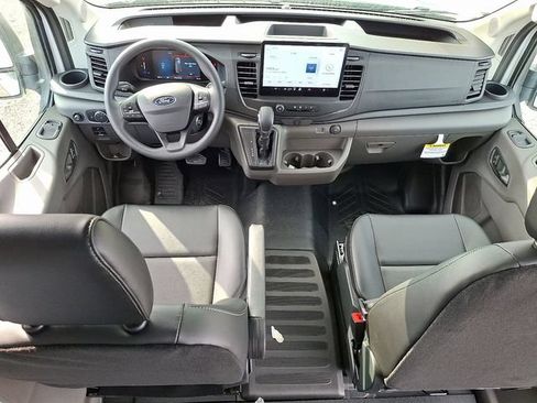 New 2026 Ford Transit 250 148 Medium Roof RWD image 7