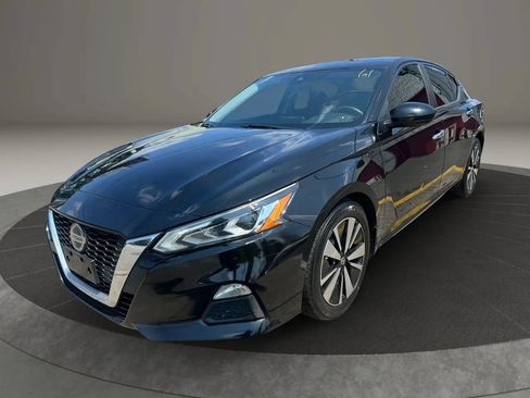 Used 2022 Nissan Altima 2.5 SV FWD image 1
