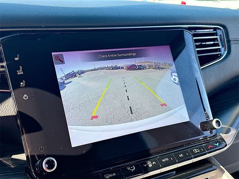 Used 2023 Jeep Wagoneer Series III w/ Preferred Equipment Group image 23