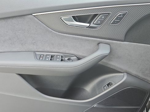 New 2025 Audi SQ8 Premium Plus image 22