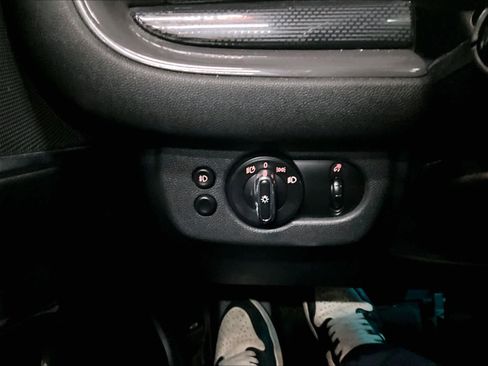 Used 2017 MINI Cooper Clubman S image 32