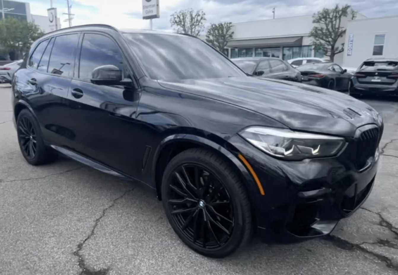 Used 2023 BMW X5 sDrive40i w/ M Sport Package RWD image 1