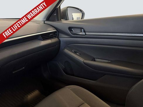 Used 2025 Nissan Altima 2.5 S FWD image 22