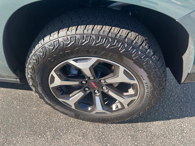 Used 2026 GMC Yukon XL AT4 Ultimate AWD/4WD image 11