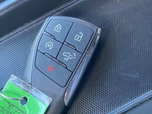 Used 2024 Chevrolet Silverado 1500 LT image 48