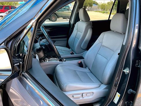 Used 2019 Honda Pilot Elite image 8
