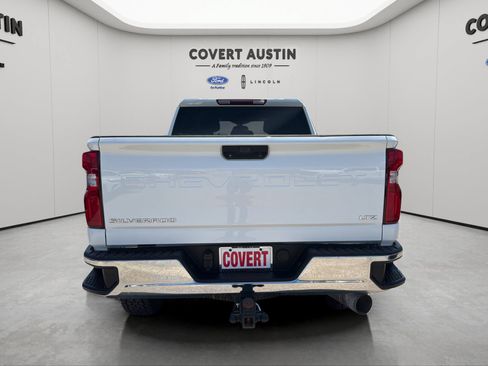 Used 2024 Chevrolet Silverado 2500 LTZ AWD/4WD image 4