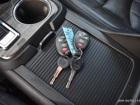 Used 2015 GMC Acadia SLT w/ Technology Package image 33