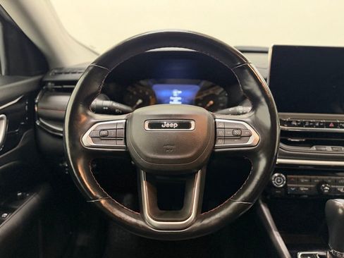 Used 2022 Jeep Compass Trailhawk w/ Trailhawk Convenience Group AWD/4WD image 13