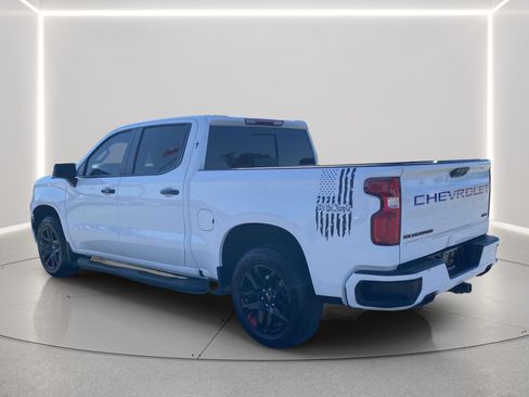 Used 2024 Chevrolet Silverado 1500 RST w/ Redline Edition AWD/4WD image 4