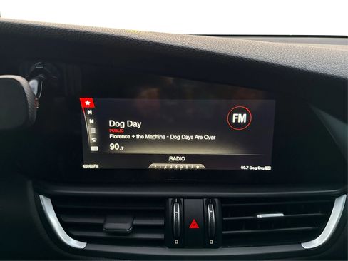 Used 2017 Alfa Romeo Giulia Ti w/ TI 19" Sport Package image 15