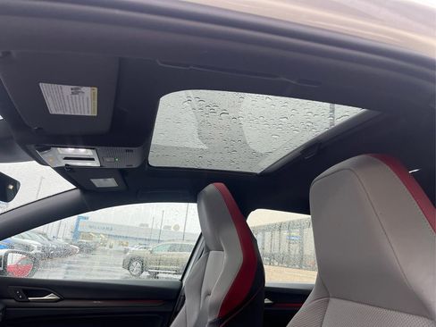 Used 2022 Volkswagen GTI SE image 22