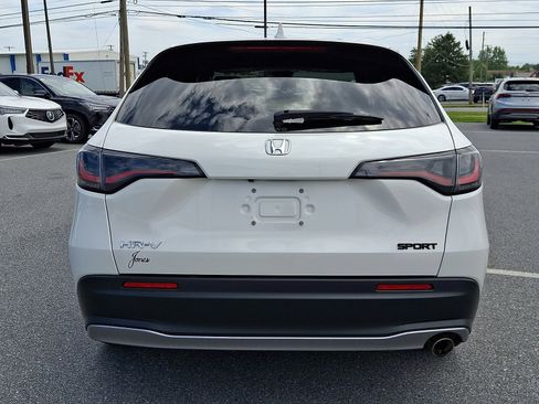 Certified 2024 Honda HR-V Sport image 5