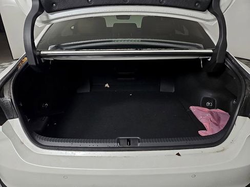 Used 2025 Lexus ES 300h w/ Premium Package image 30