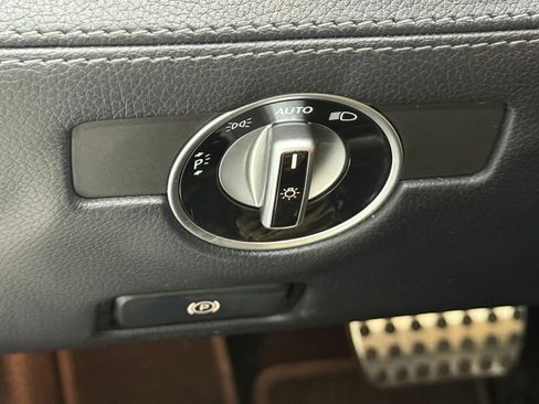 Used 2014 Mercedes-Benz SL 550 image 60